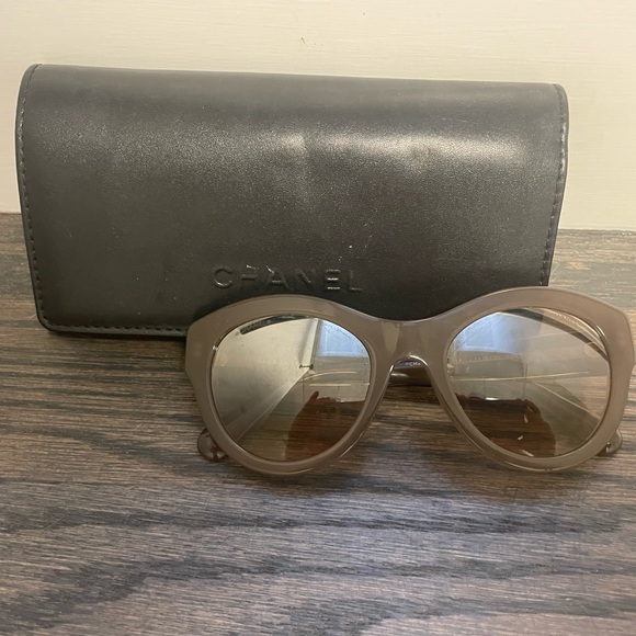 Chanel cateye sunglasses - Picture 2 of 4